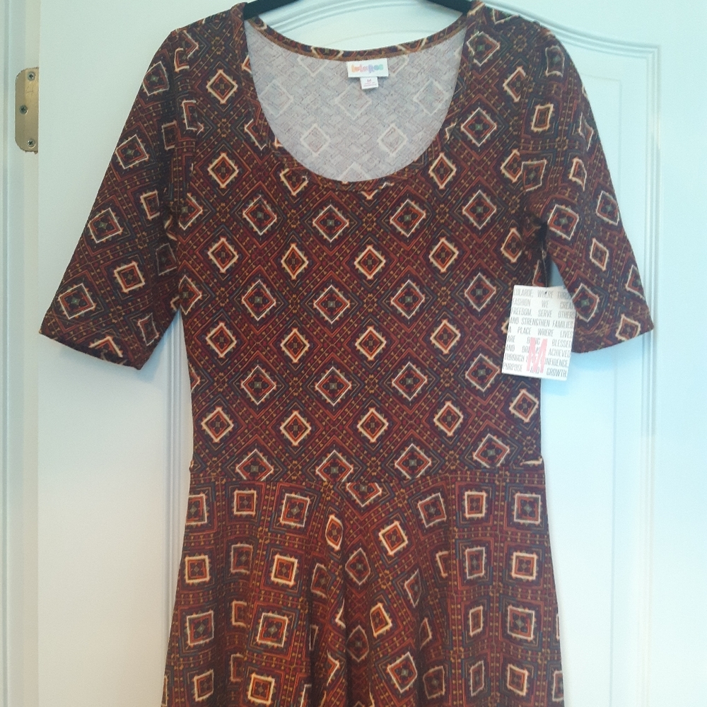 NWT LLR Nicole